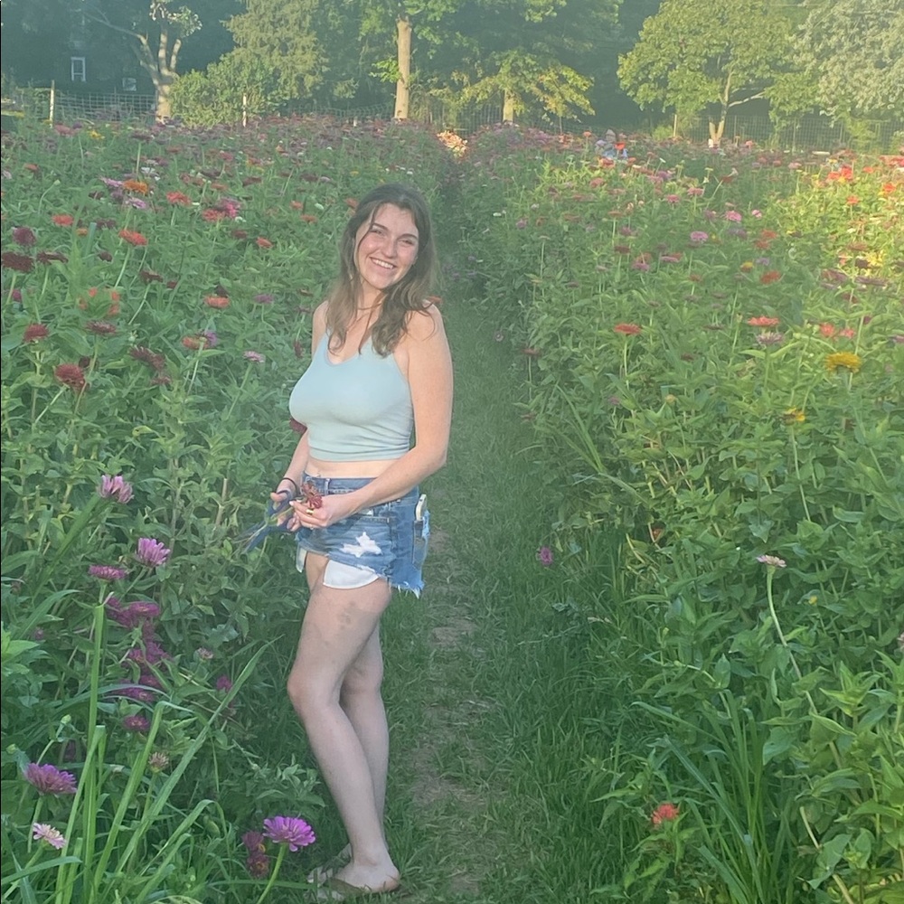Meet your Posher, Holly
